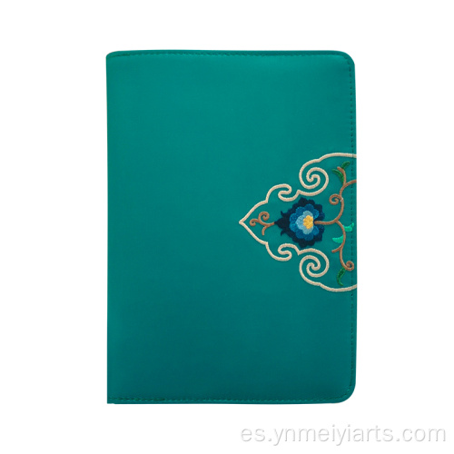 Cuaderno bordado étnico con cubierta resistente al agua